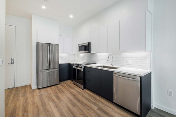 Evani 3223 Wilshire Apartments