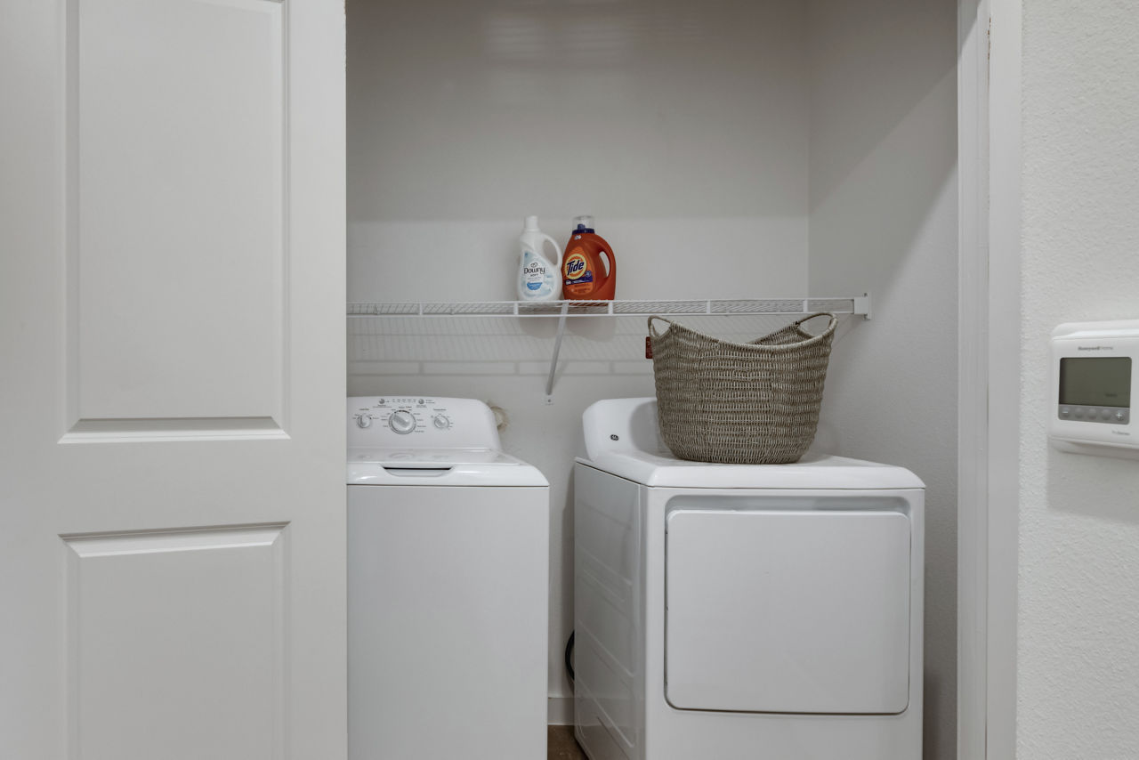 Laundry room at The Overlook At The Rim