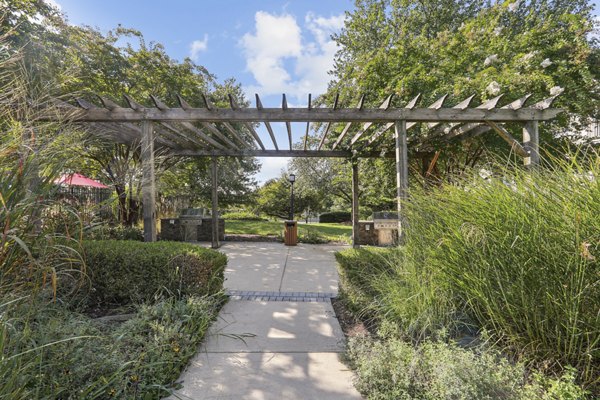 grill area at Cherry Knoll Apartments