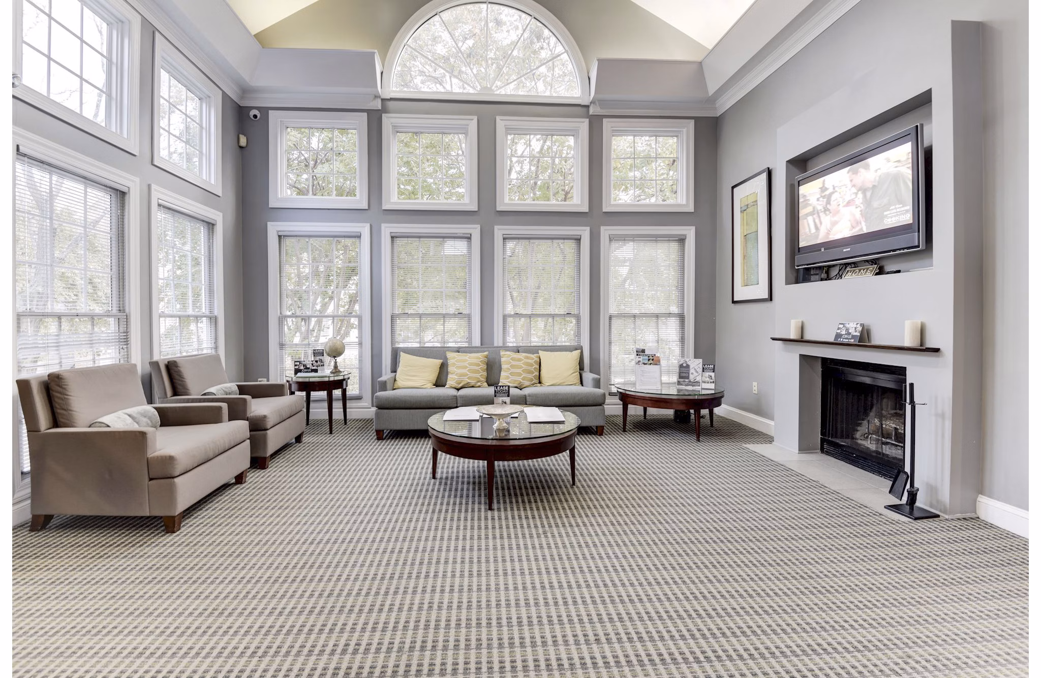 clubhouse at Henley at Kingstowne Apartments