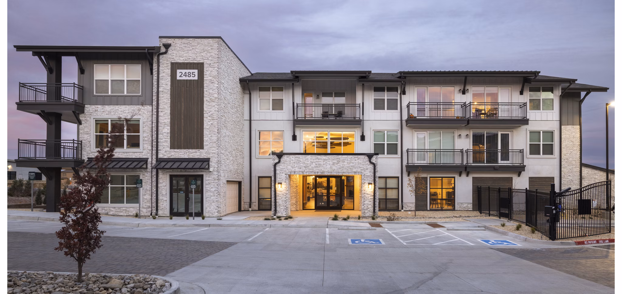 building at Allaso Peak Apartments