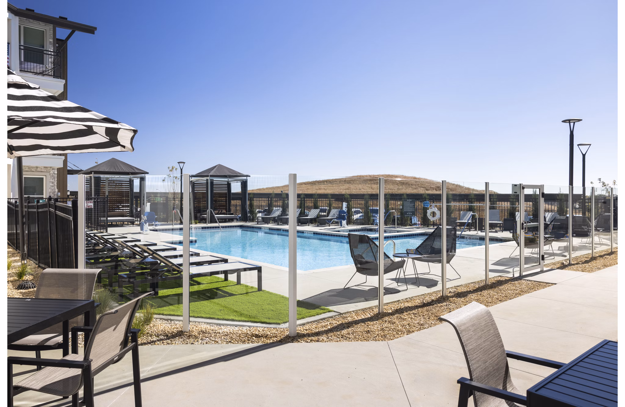 pool at Allaso Peak Apartments