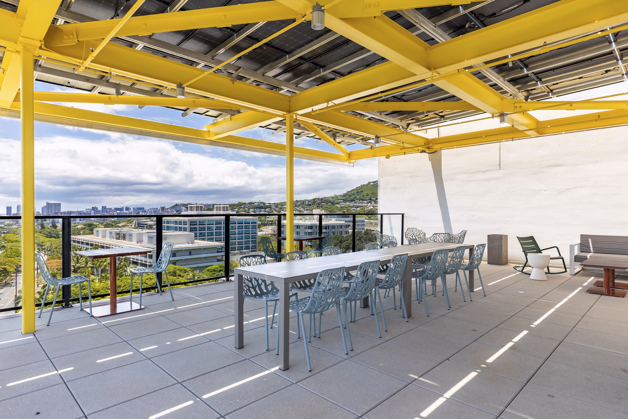 recreational area at Hale Haukani Apartments