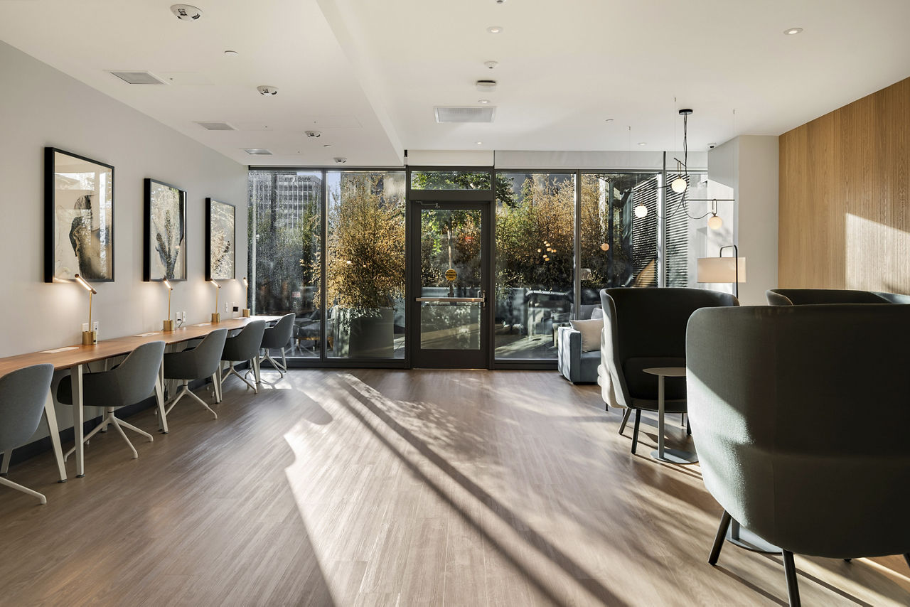 Lounge at Opus La