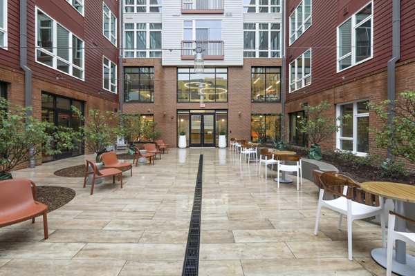 patio at The Glade on Laurel Apartments 