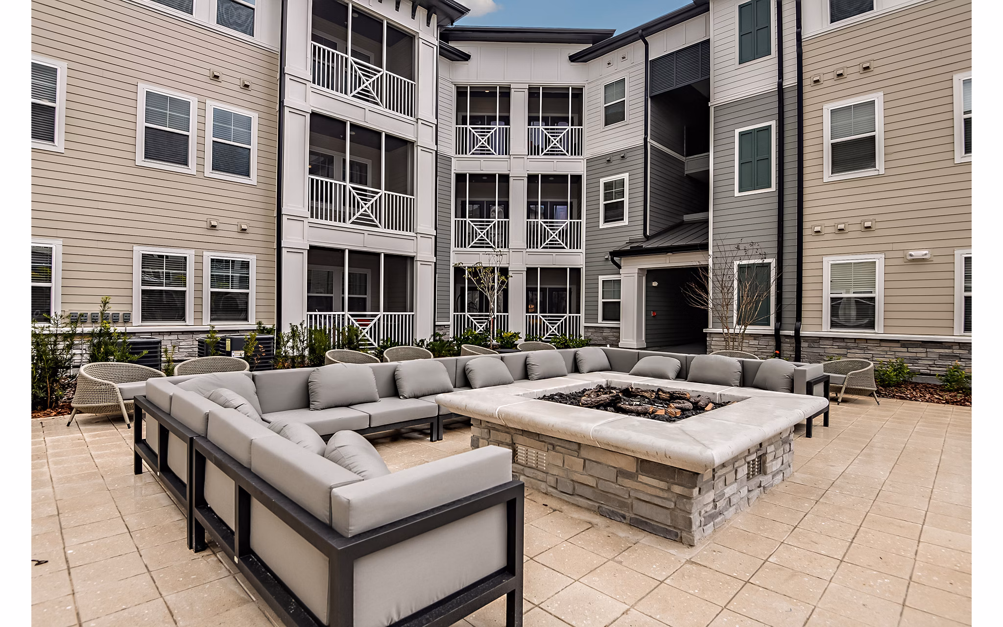 grill area at Encore Narcoossee Apartments 