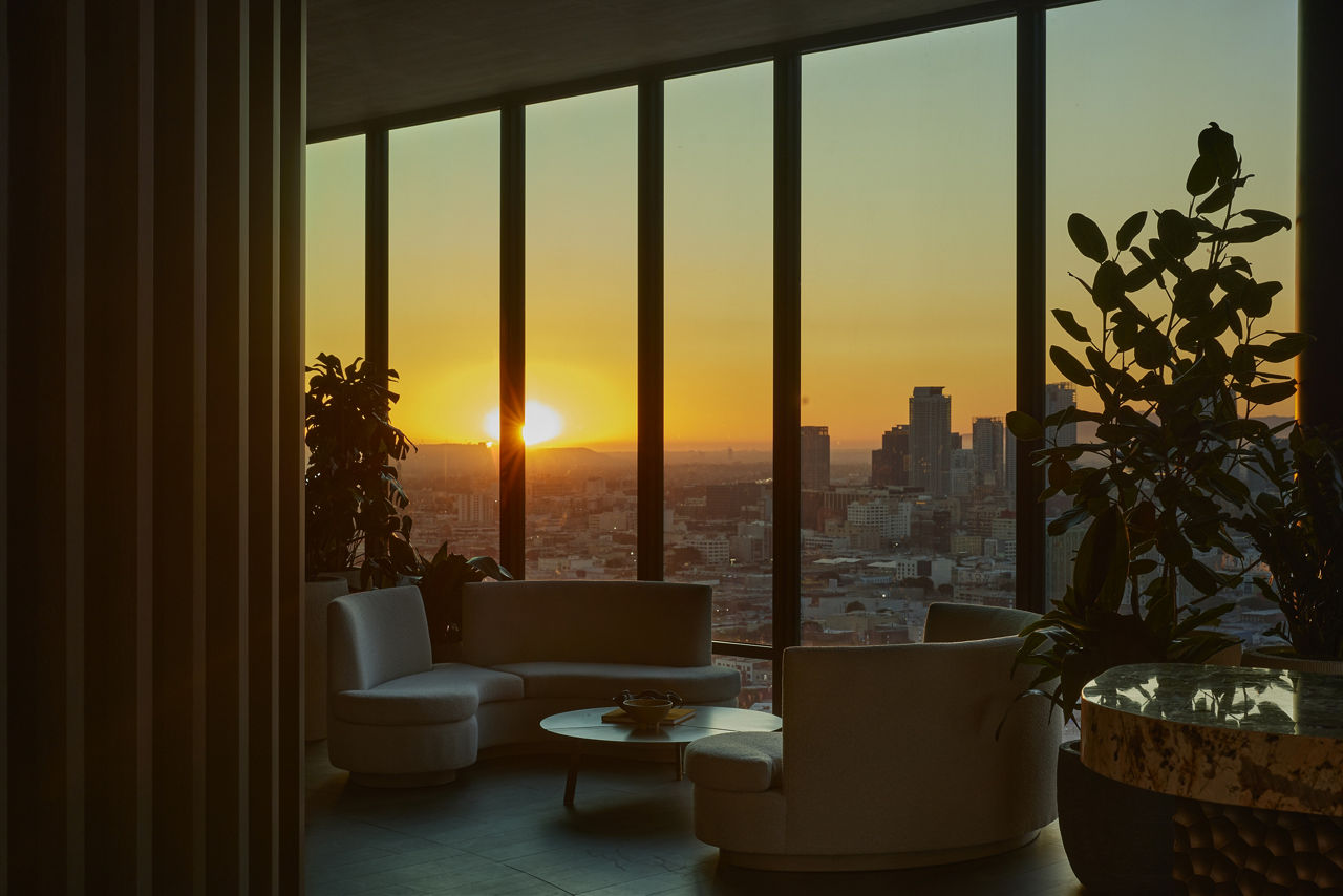 Alloy Los Angeles Ca 18 of 25