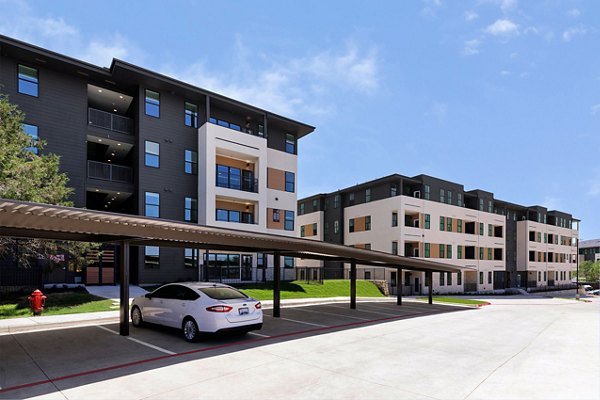 building at Cadena at the Falls Apartments