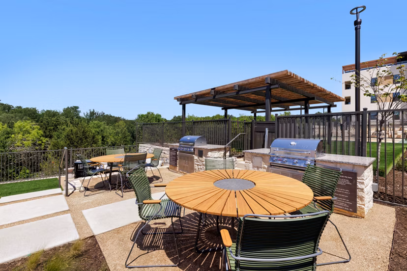grill area at Cadena at the Falls Apartments