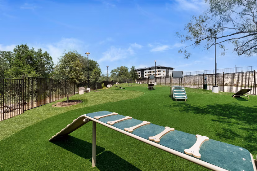 dog park at Cadena at the Falls Apartments 