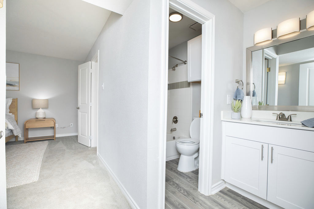 Regency Park Apartments 22 of 24