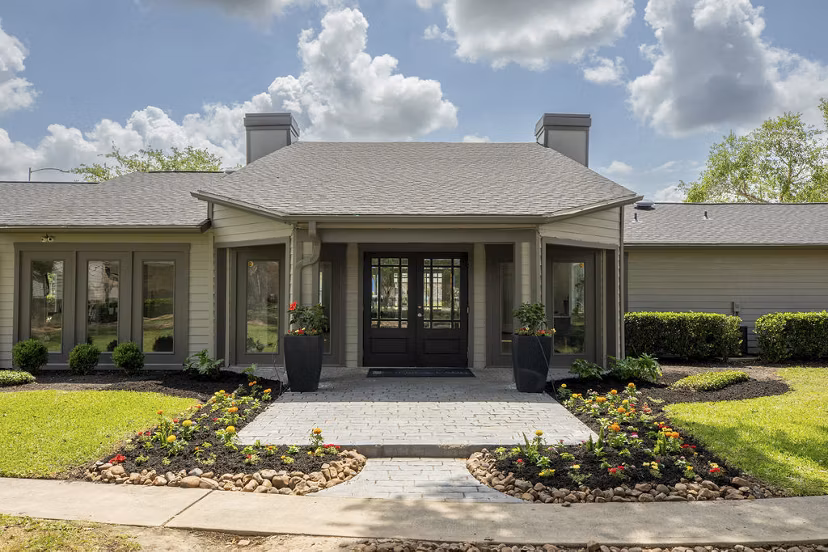 clubhouse at Regency Park Apartments