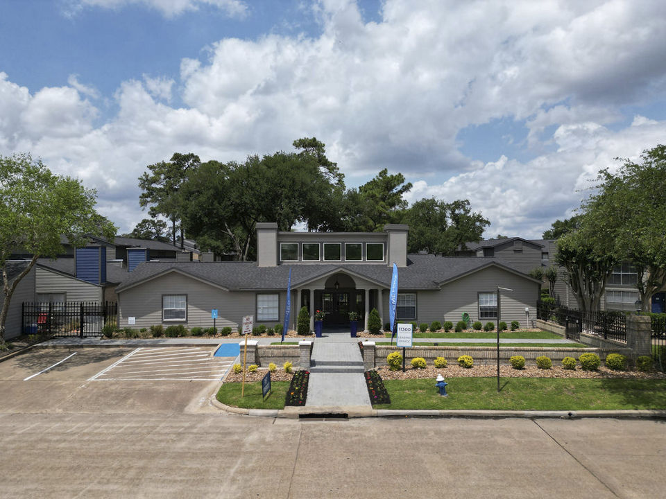 clubhouse at Regency Park Apartments