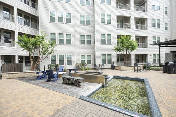 patio at Regency Park Apartments