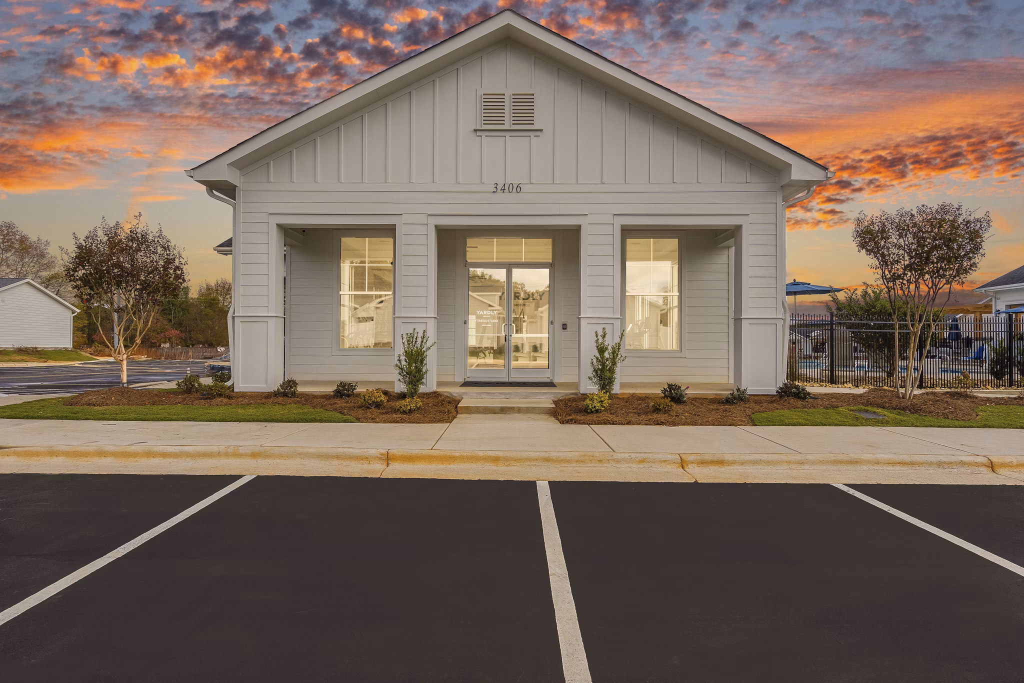 exterior at Yardly Monroe Apartments 