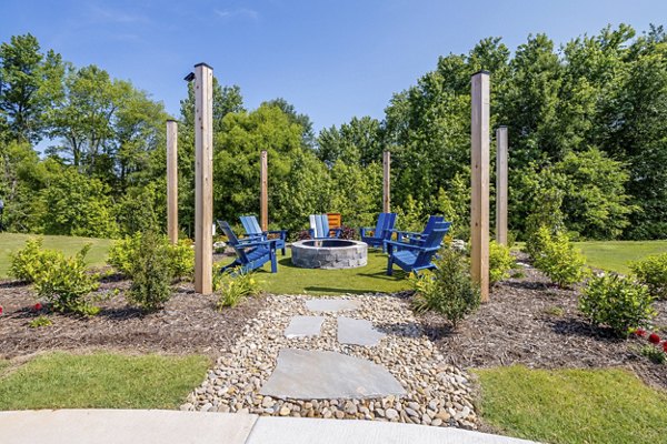 recreational area at Yardly Monroe Apartments 