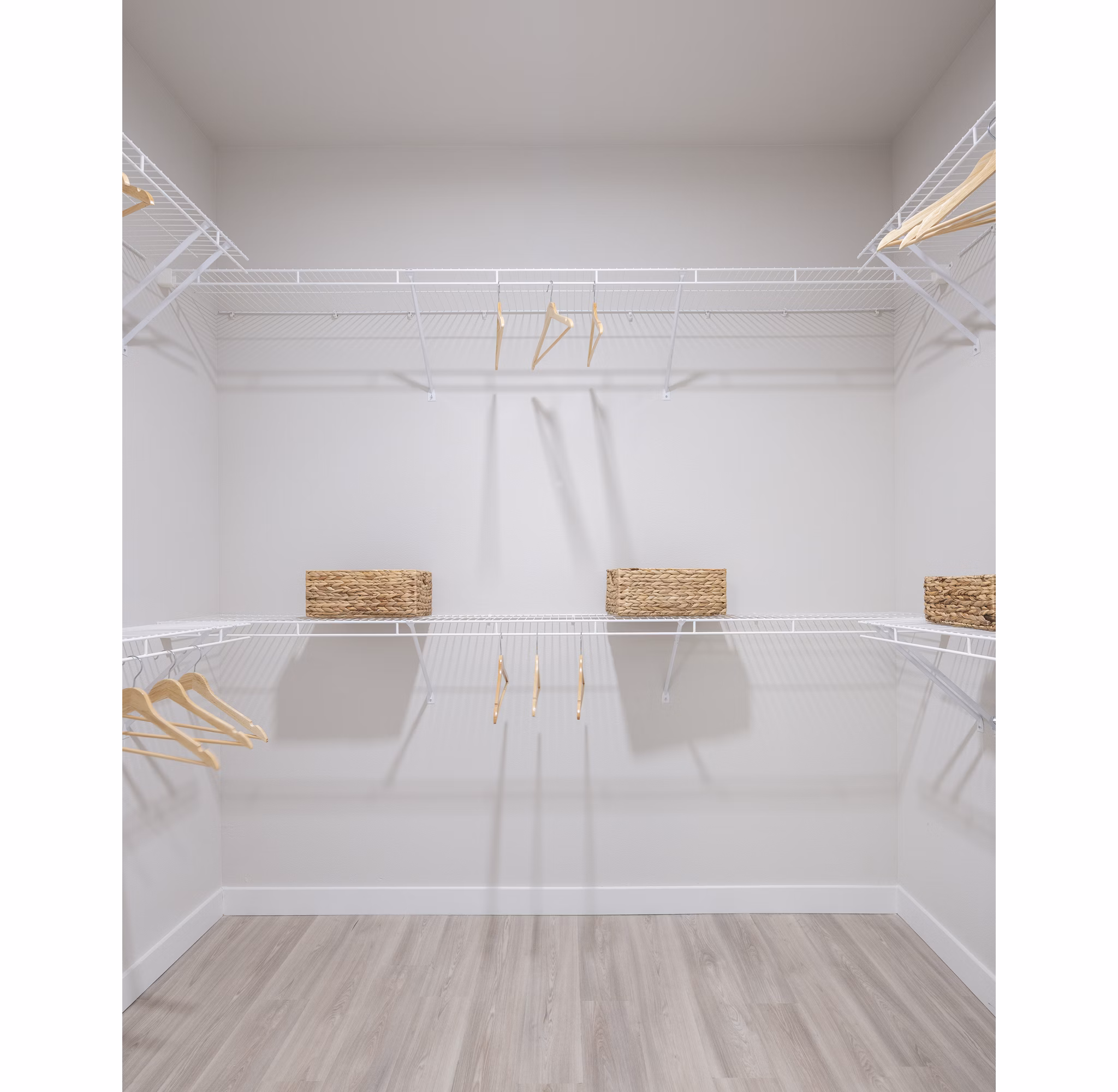 laundry facility at Broadstone Amelia Apartments 