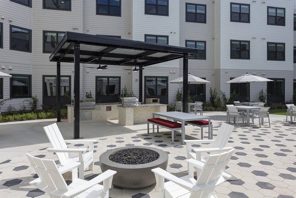 grill area at Broadstone Amelia Apartments 