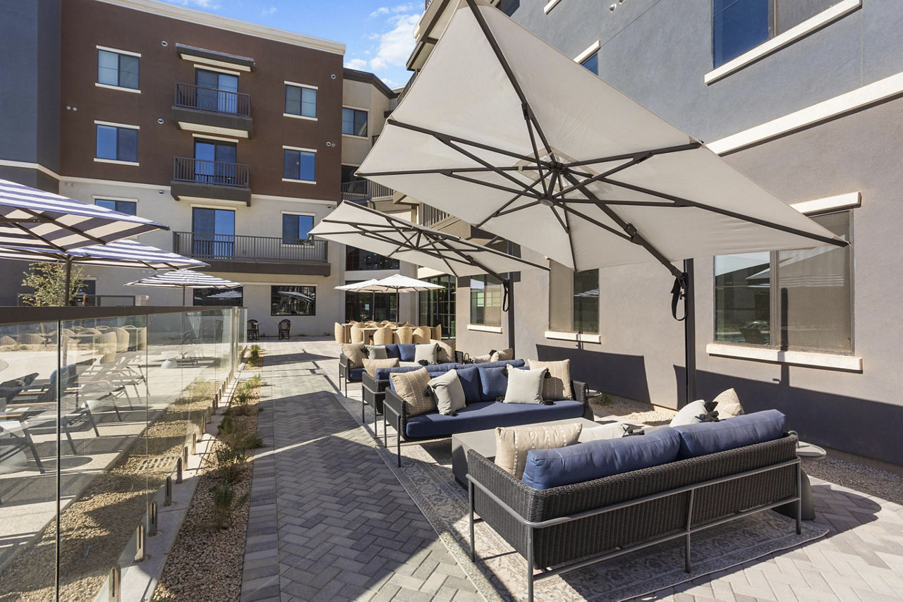 Pool at Alta Uptown (5 of 6)