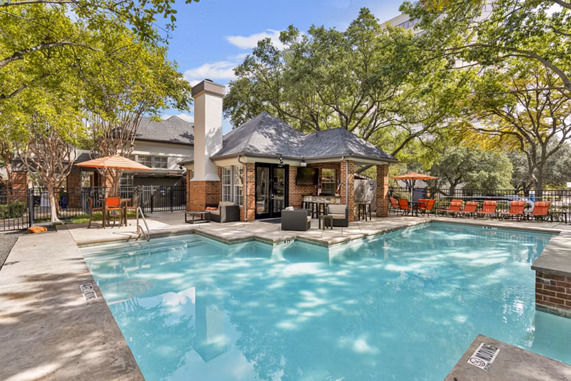 pool at Premier at Prestonwood Apartments