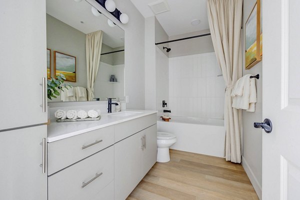 bathroom at Luma Apartments