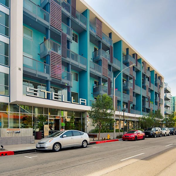 Stella Apartments: Contemporary design for luxury living in vibrant cityscape
