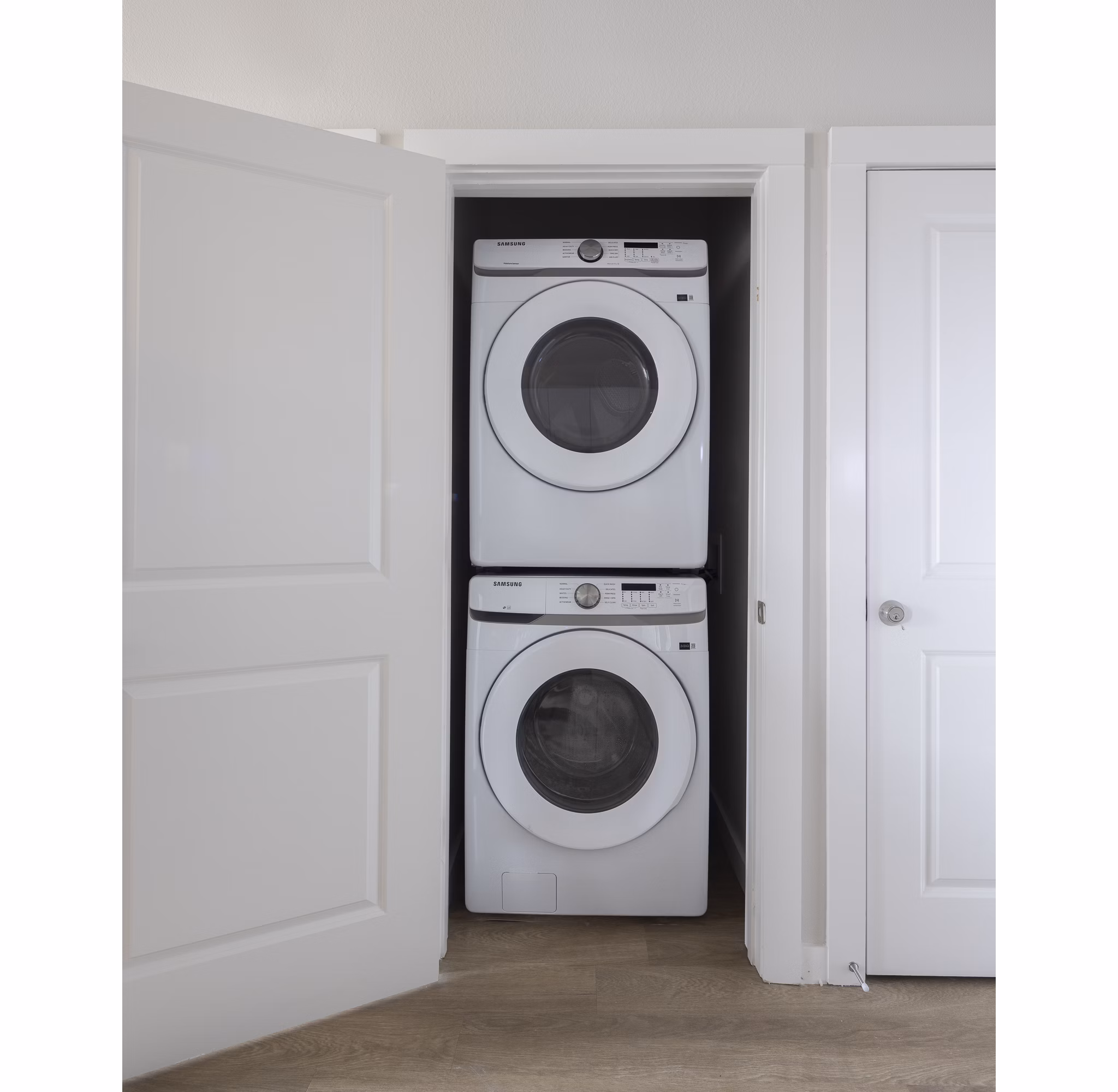 laundry room at Broadstone Amarra Apartments