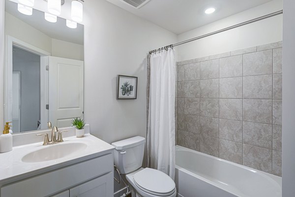 bathroom at Sunstone Grove Apartments 