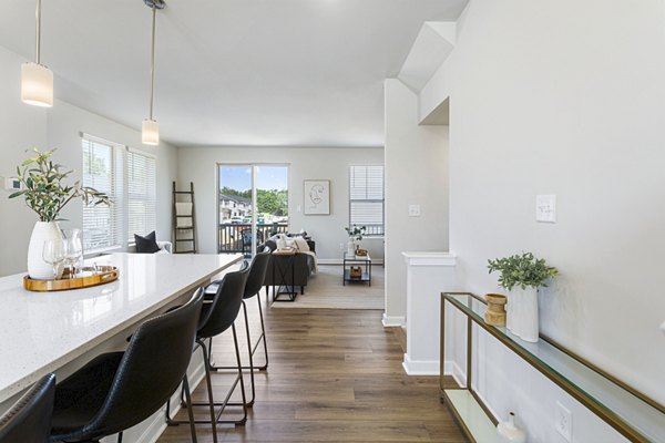 dining room at Sunstone Grove Apartments 