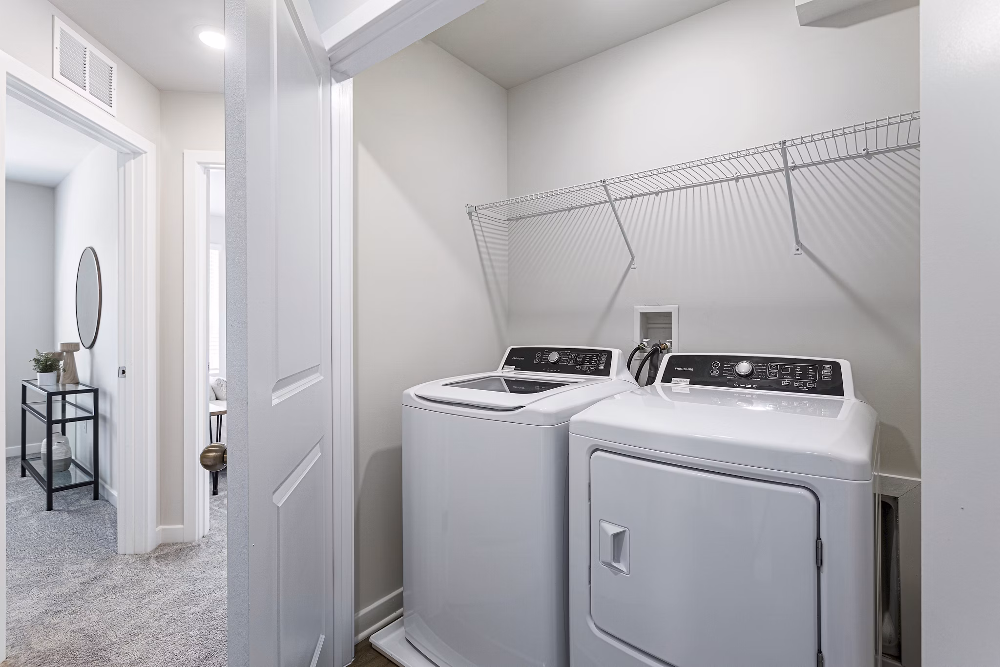 laundry facility at Sunstone Grove Apartments 