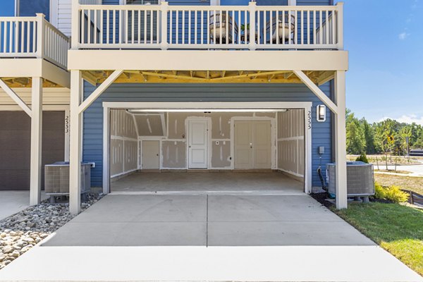 clubhouse at Sunstone Grove Apartments 