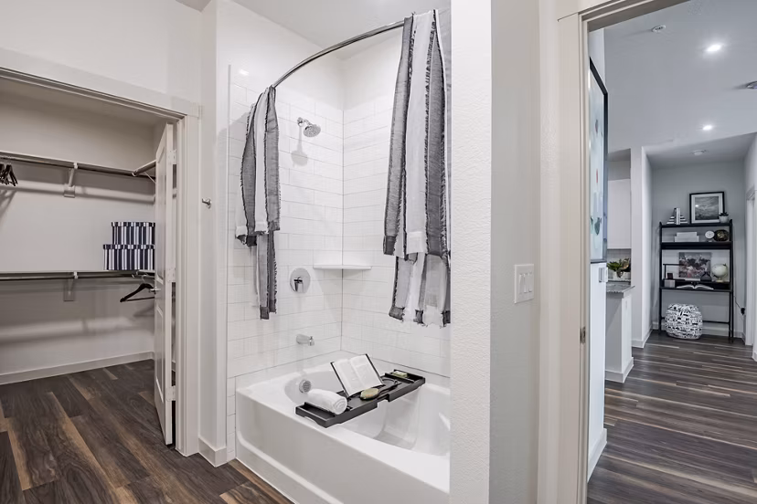 bathroom at Prose Greenbriar Apartments