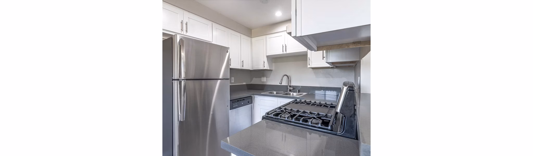 Kitchen with modern appliances at Citrus Court Apartments, Greystar luxury property