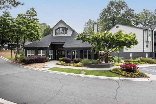 Morgan Place Apartments: Elegant view of luxury apartments in tranquil setting