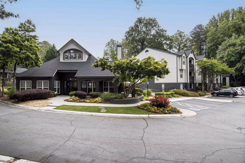 Morgan Place Apartments: Elegant of luxury apartments in sought-after neighborhood