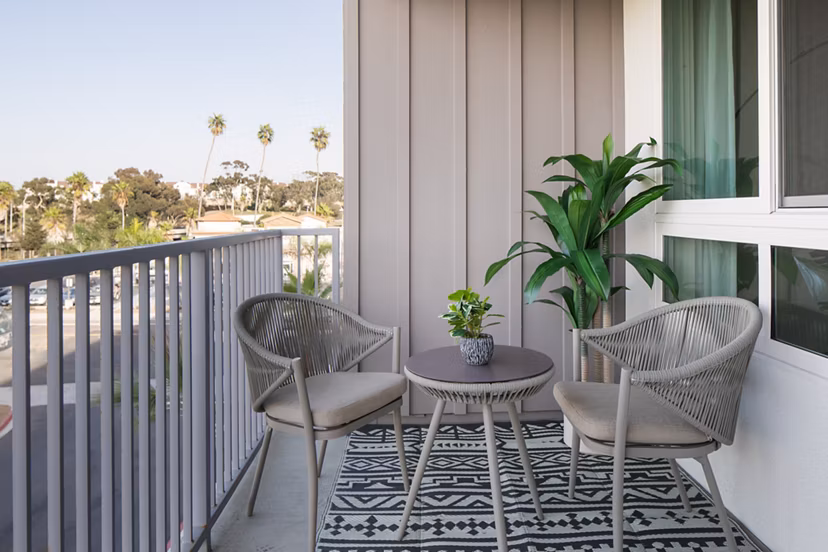 patio at Alta Oceanside Apartments