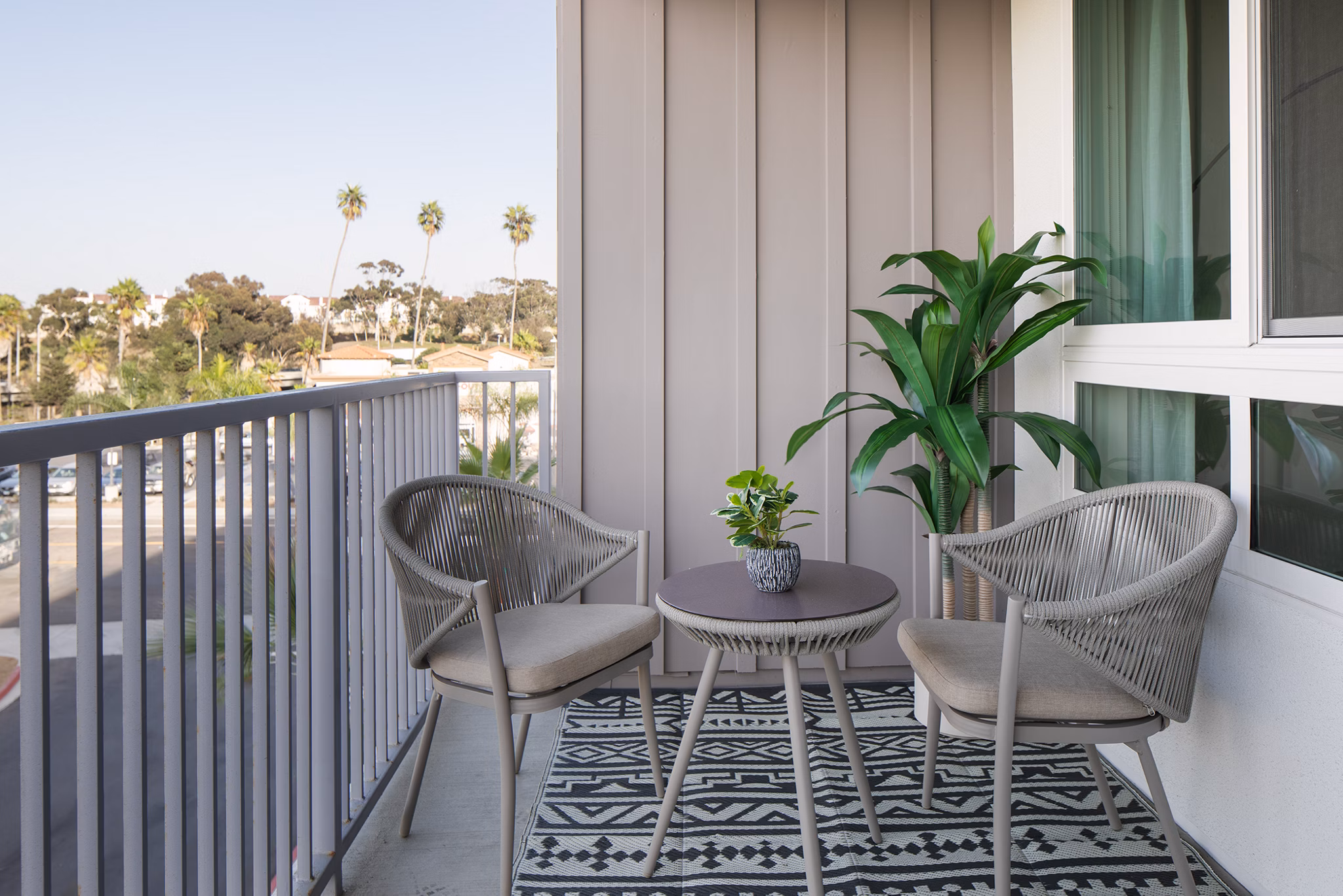 patio at Alta Oceanside Apartments