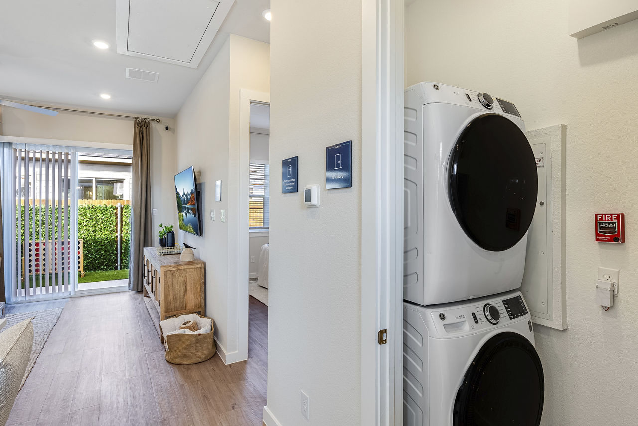 Laundry room at Yardly Beltmill