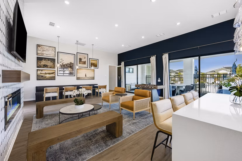 clubhouse at Yardly Stoneridge Apartments