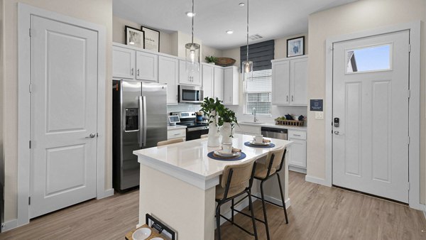 kitchen at Yardly Stoneridge Apartments