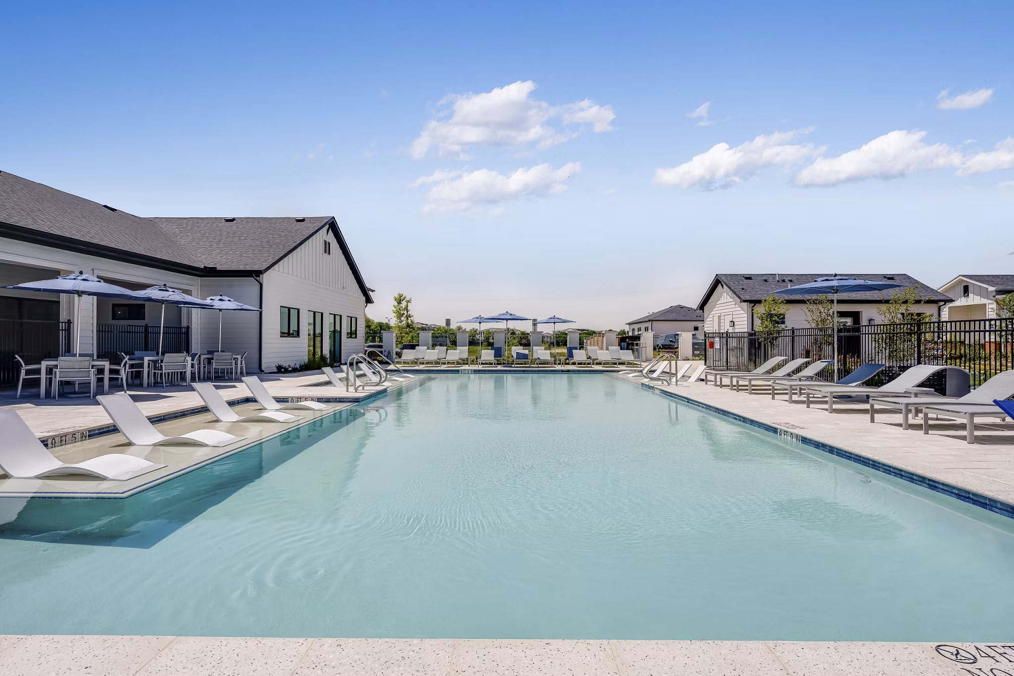 Property images of Yardly Stoneridge