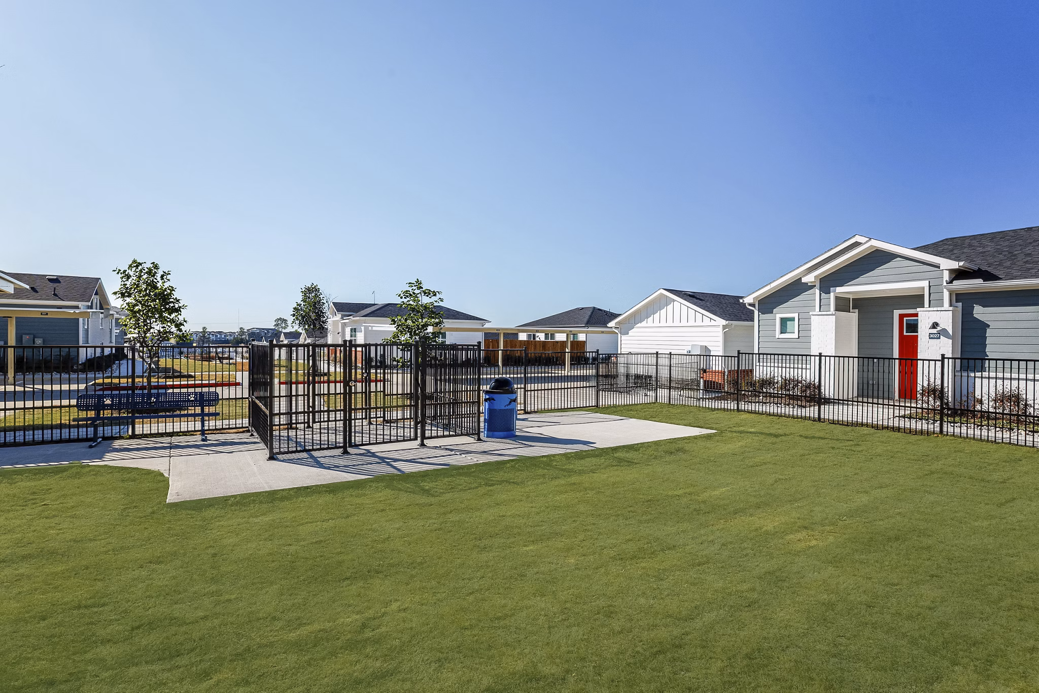 recreational area at Yardly Stoneridge Apartments 