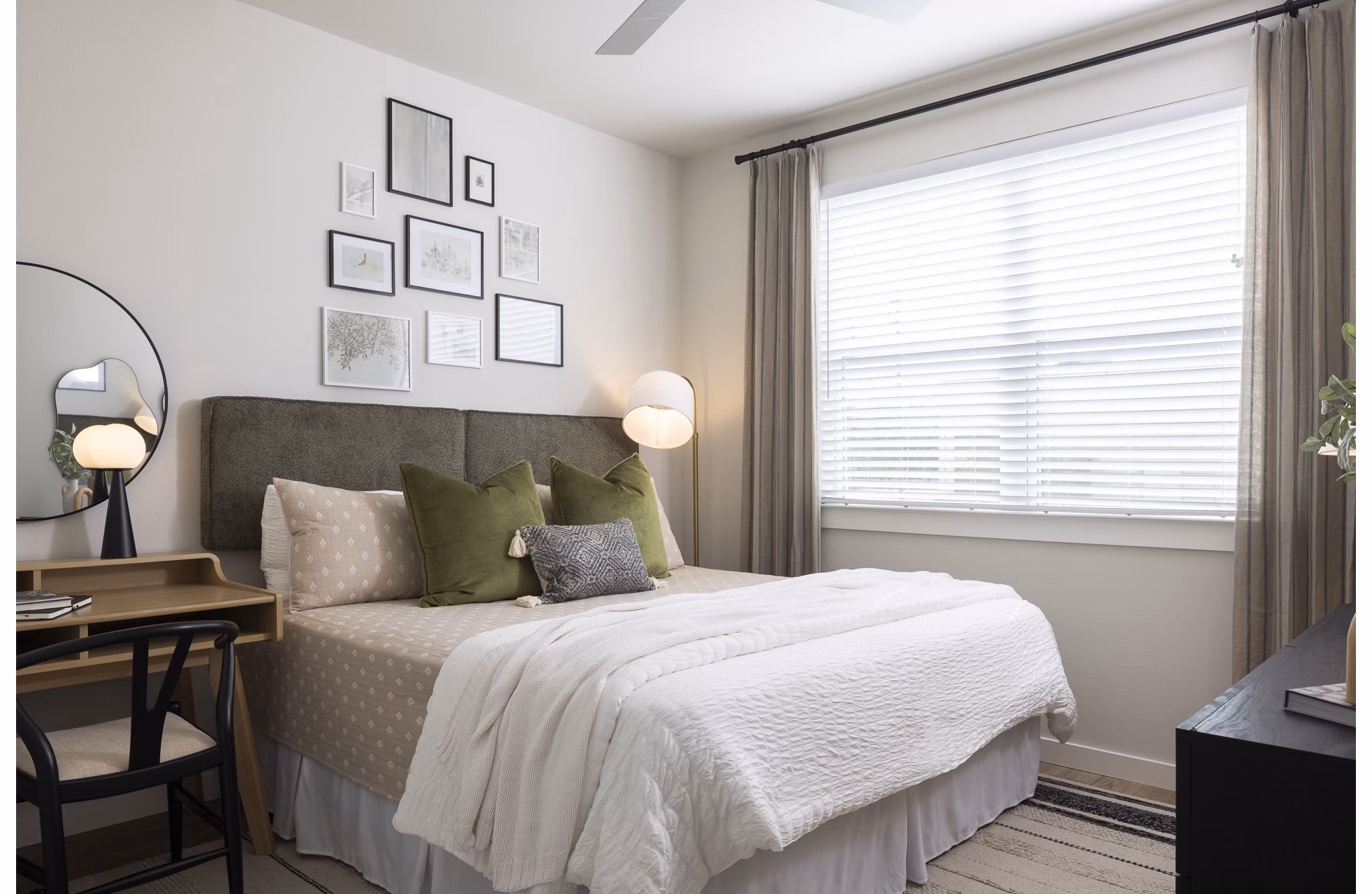 bedroom at Broadstone Garden Oaks Apartments 