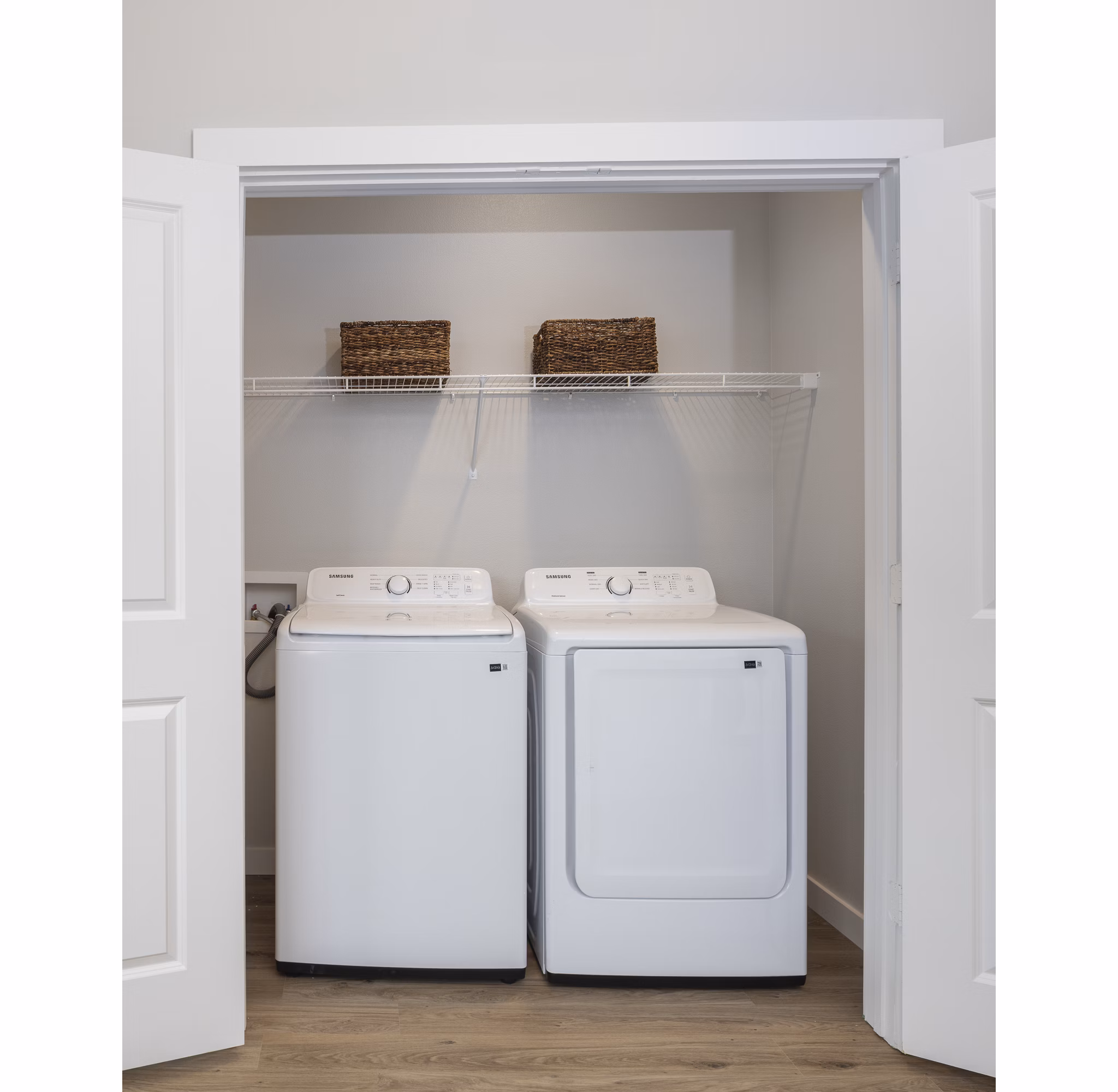 laundry facility at Broadstone Garden Oaks Apartments 