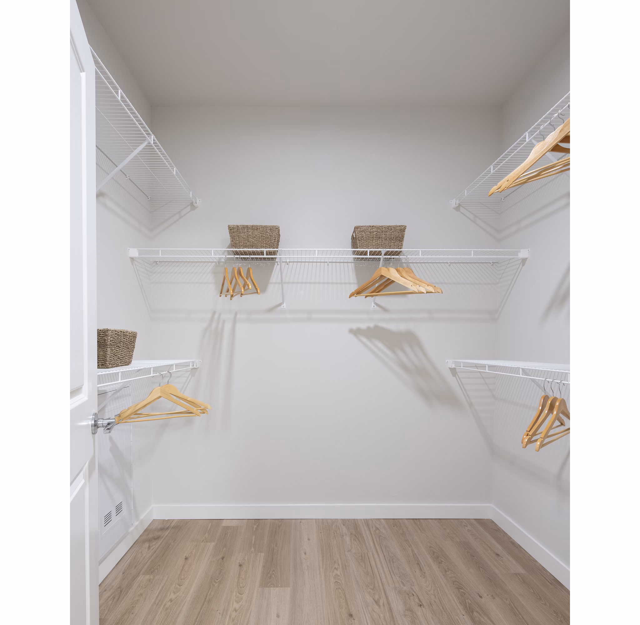 laundry facility at Broadstone Garden Oaks Apartments 