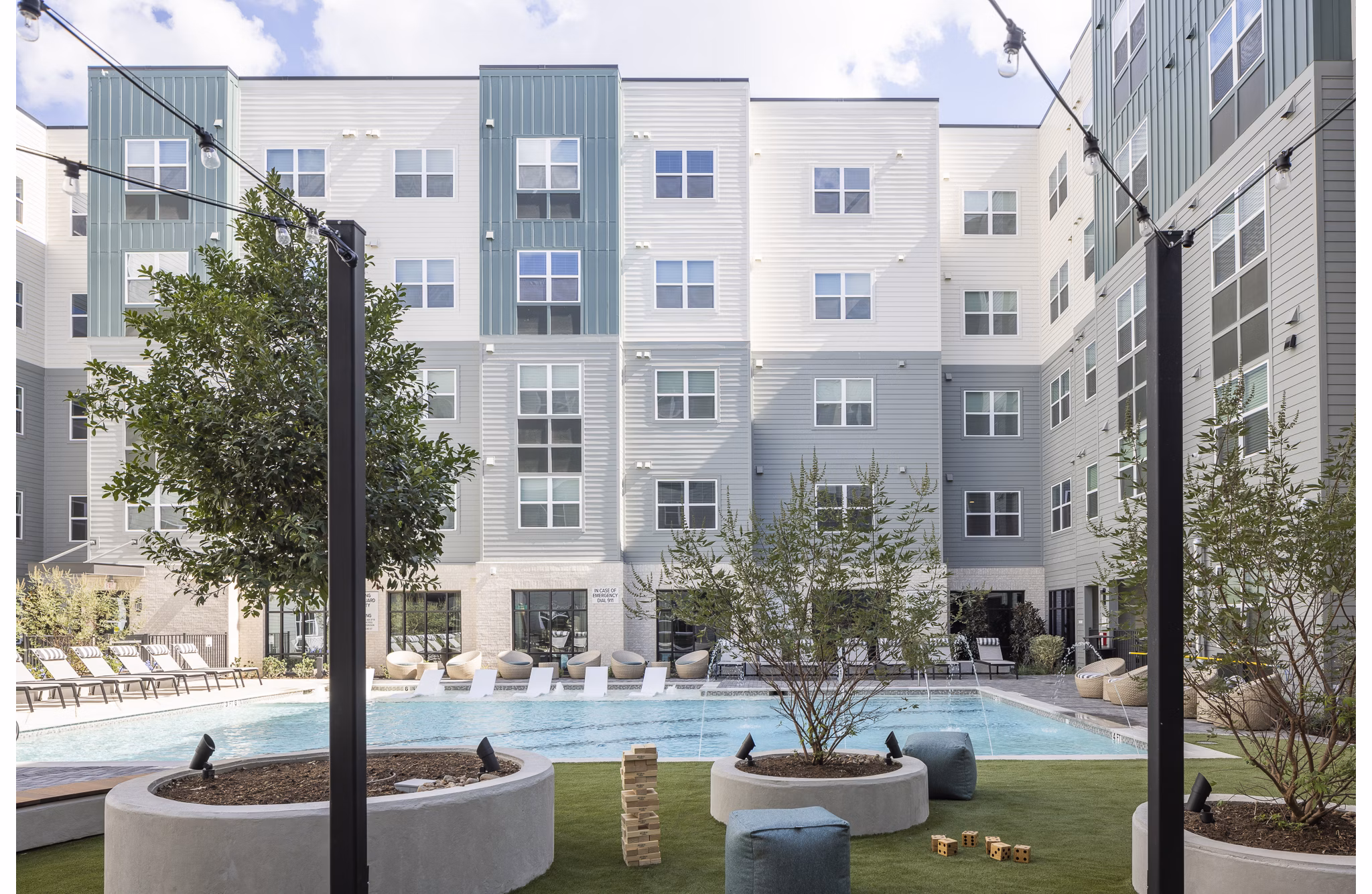 pool at Broadstone Garden Oaks Apartments 
