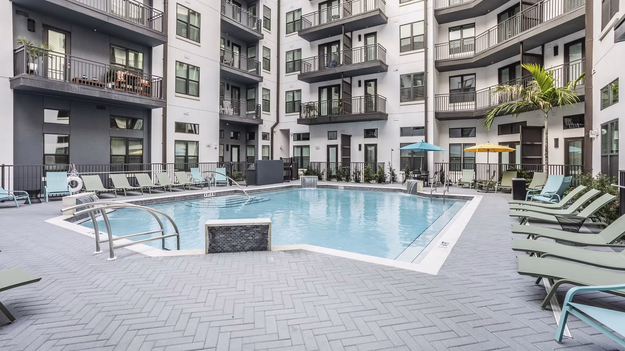 pool at Lector 85 Apartments
