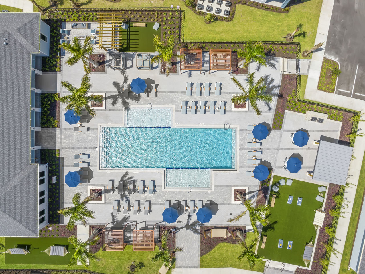 Pool at Marlowe Jacaranda (4 of 4)