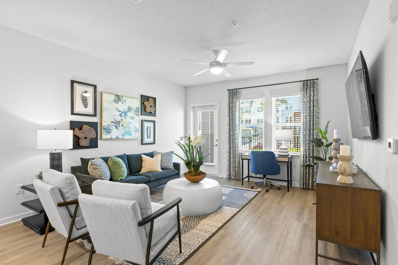 Marlowe Jacaranda Venice Fl 3 of 12
