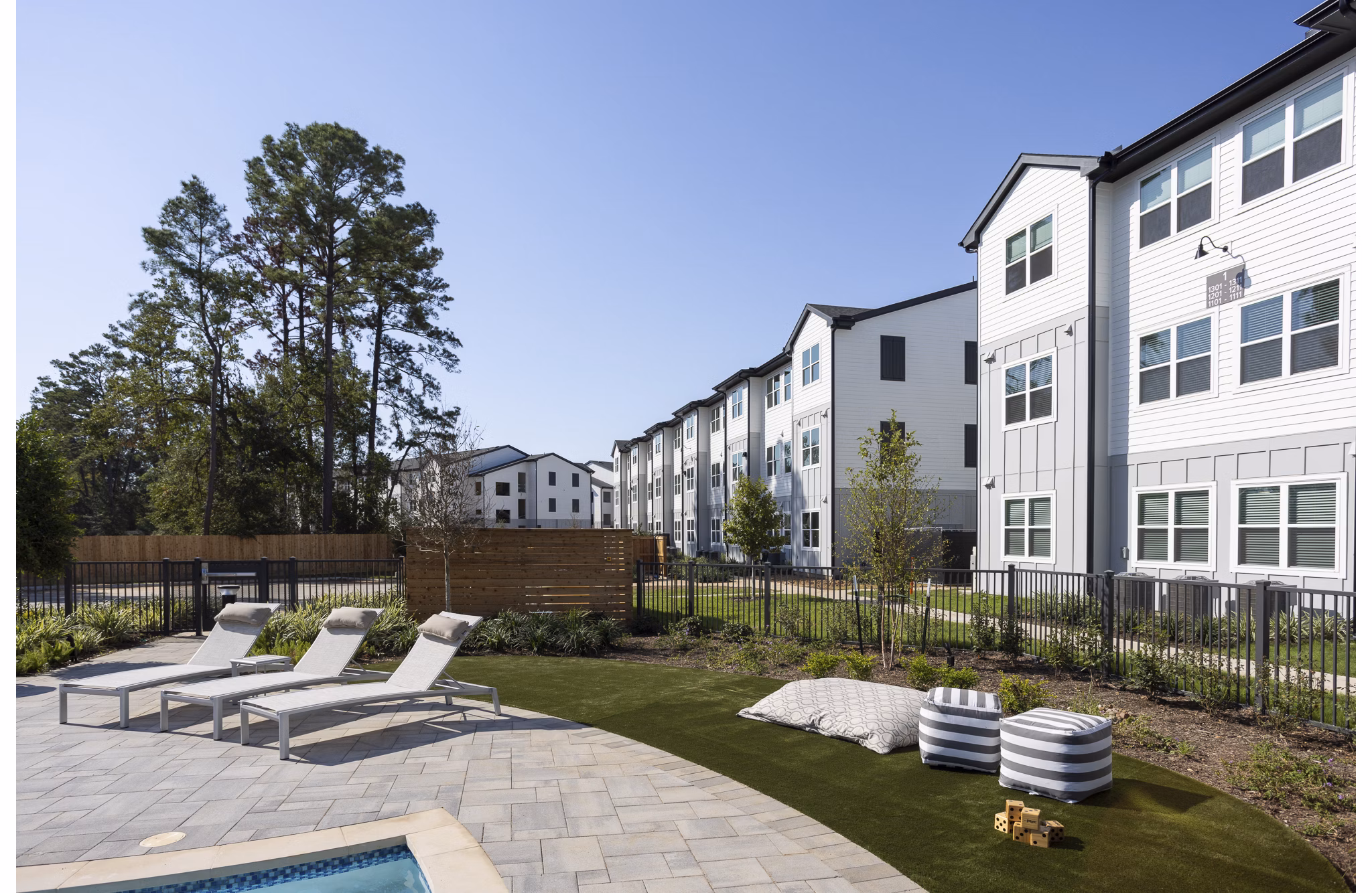 patio at Prose Sterling Apartments